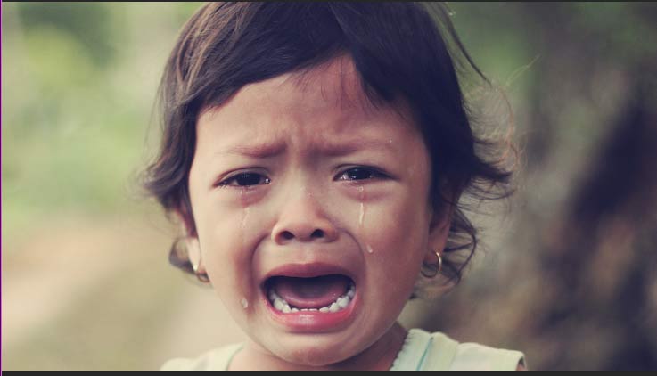 letakkan penuh gambar anak kecil tersebut efek broken mirror photoshop
